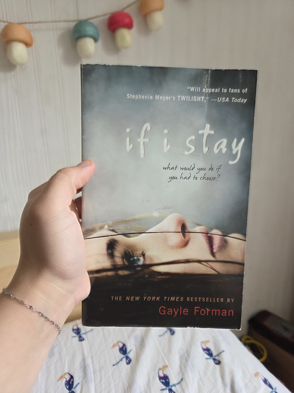📚3/$10 "If I Stay" Paperback Book By Gayle Forman
